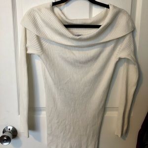 XL Jennifer Lopez Cream Off Shoulder Sweater